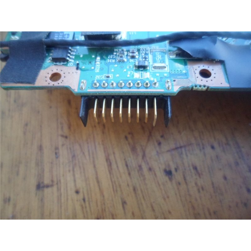 Sustitución de conectores dañados en el portátil (USB, jack carga, bateria...)